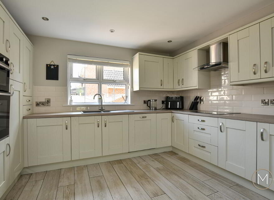25 Carnbeg Avenue, Antrim, BT41 4RA