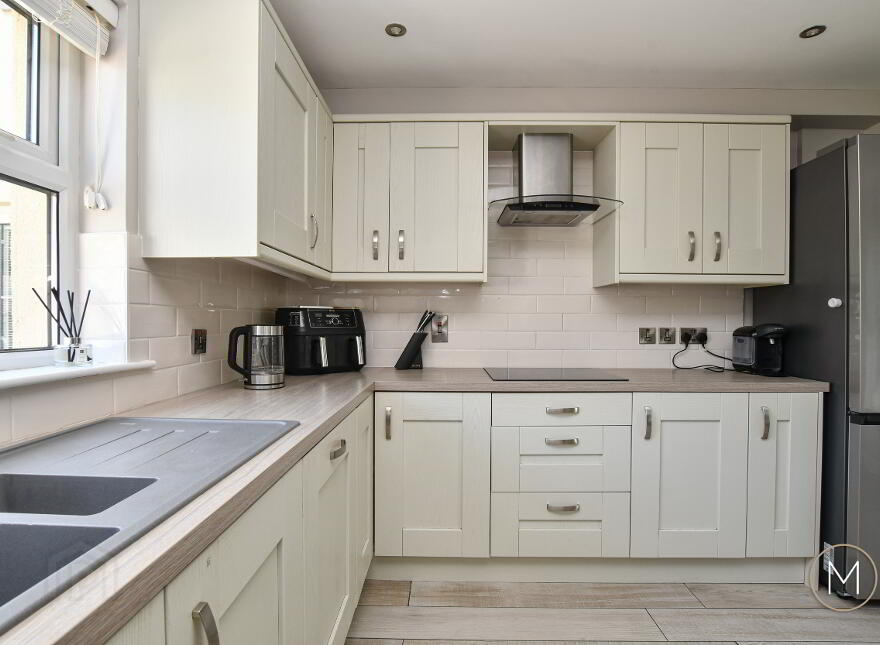 25 Carnbeg Avenue, Antrim, BT41 4RA