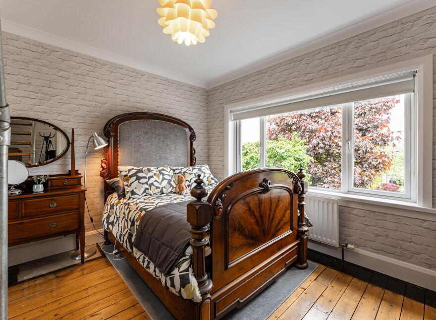 18 Rosepark, Belfast, BT5 7RG