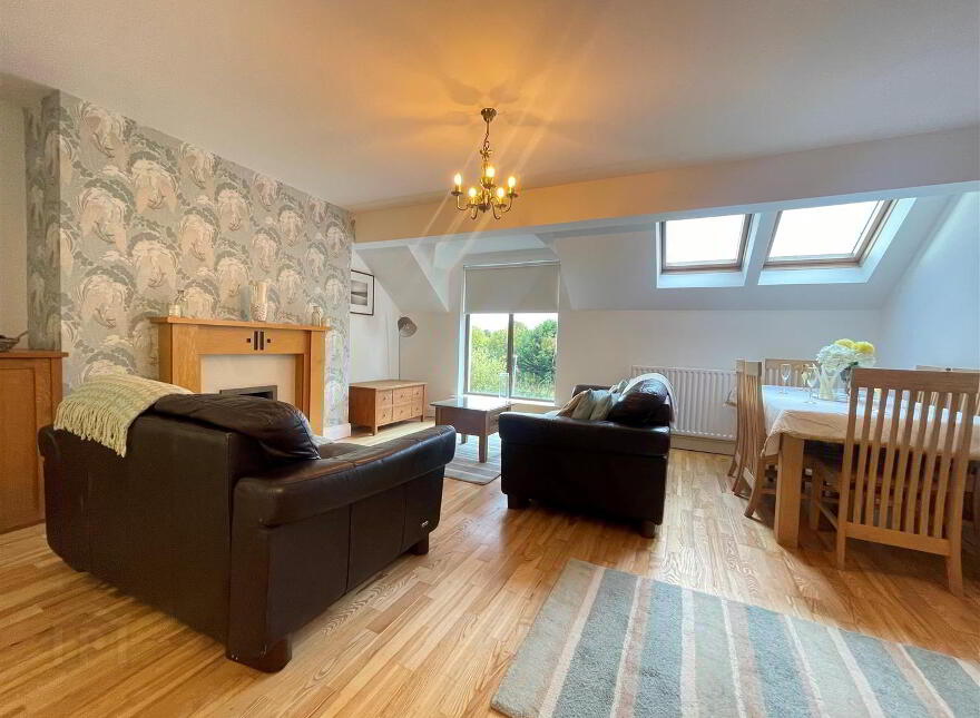 Apt 6, Locksley Lane, Upper Lisburn Road, Finaghy, Belfast, BT10 0BB
