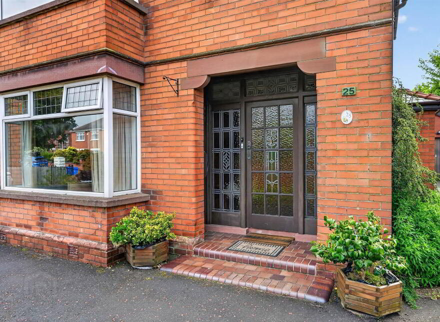 25 Edgcumbe Gardens, Belmont, Belfast, BT4 2EG