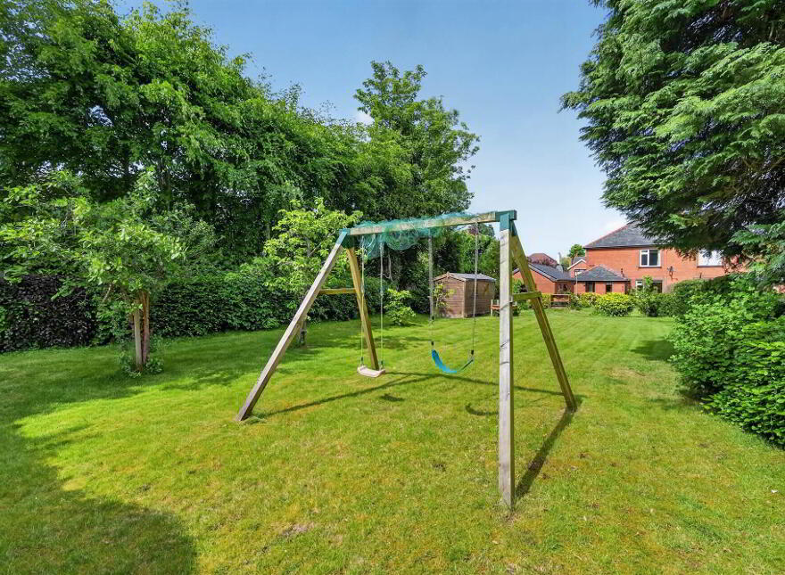 25 Edgcumbe Gardens, Belmont, Belfast, BT4 2EG