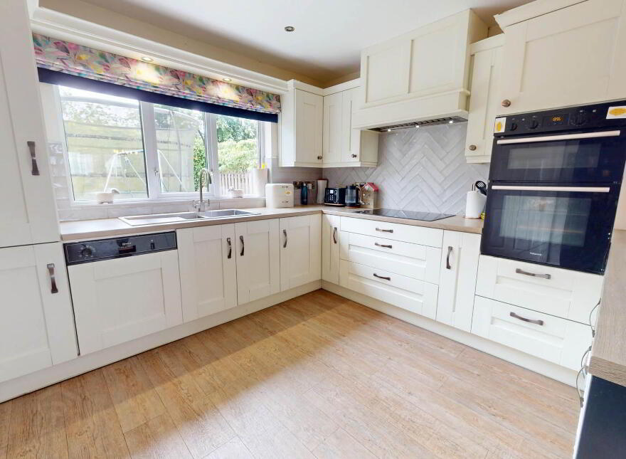 24 The Limes, Enniskillen, BT74 5NB