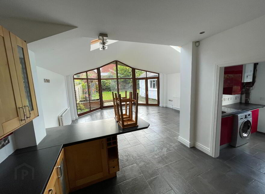 19 Locksley Park, Belfast, BT10 0AR