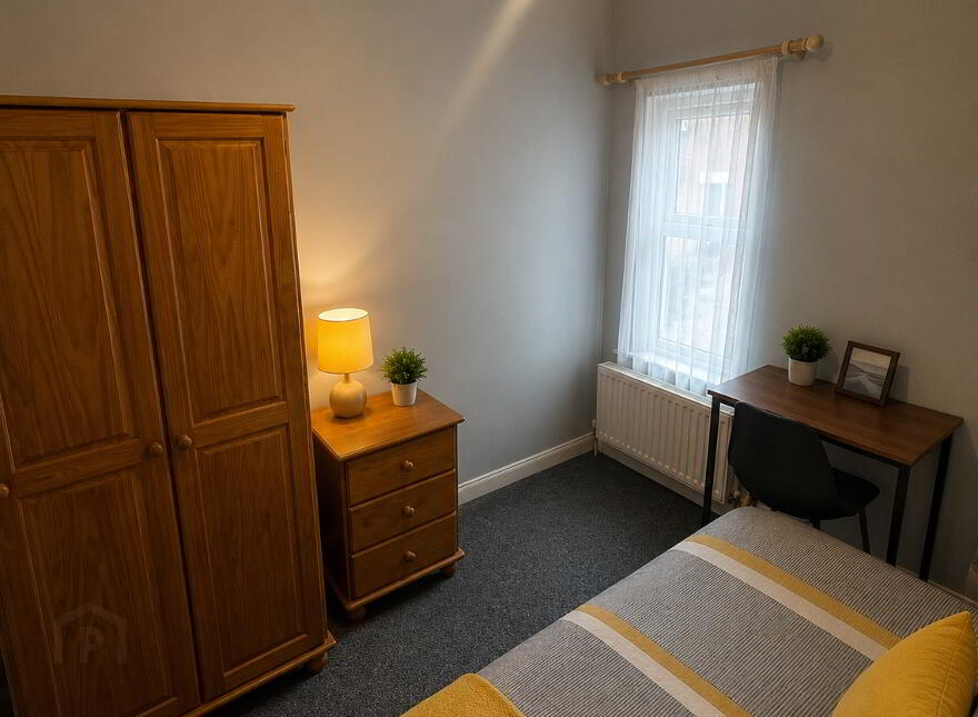 Donegall Avenue, Room 1, Rooms 2, 3 & 4. All Bills Included., Belfast, BT12 6LW