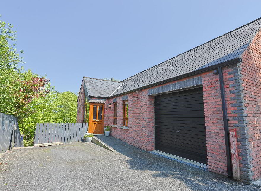 45 Weavers Lodge, Hamiltonsbawn, Armagh, BT60 1DE