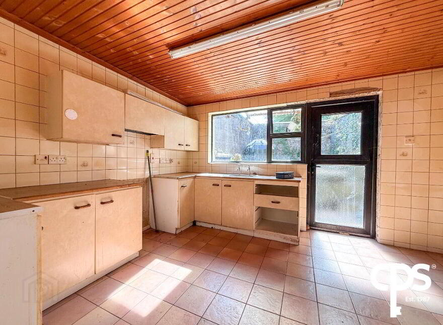 74 Lower Irish Street, Armagh, BT61 7EP