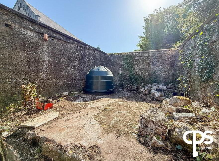 74 Lower Irish Street, Armagh, BT61 7EP