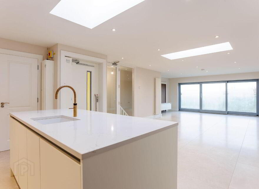 3 Priory Gate, Priory Park, Holywood, BT18 0LG