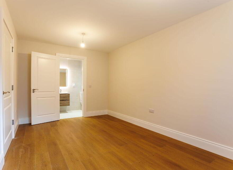 3 Priory Gate, Priory Park, Holywood, BT18 0LG