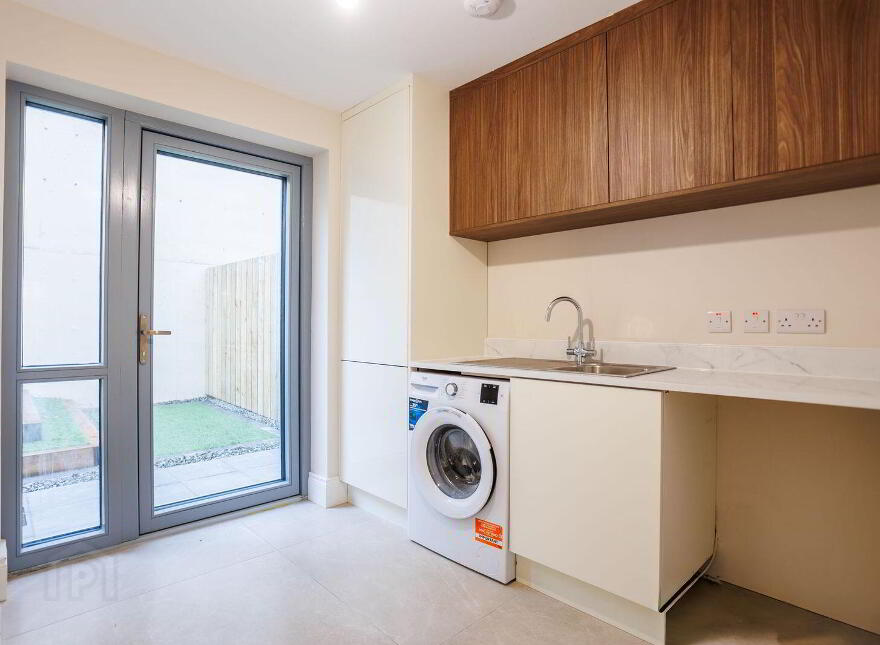 3 Priory Gate, Priory Park, Holywood, BT18 0LG
