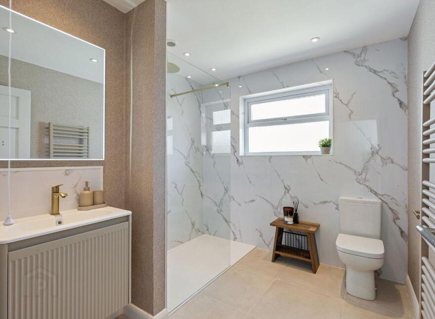 22 Dixon Road, Bangor, BT19 6AU
