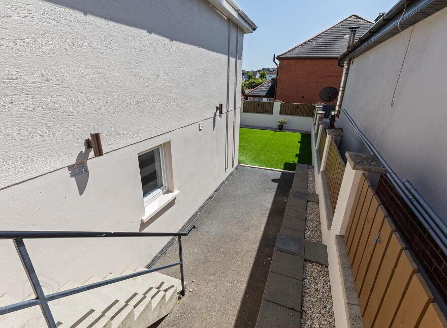 22 Dixon Road, Bangor, BT19 6AU
