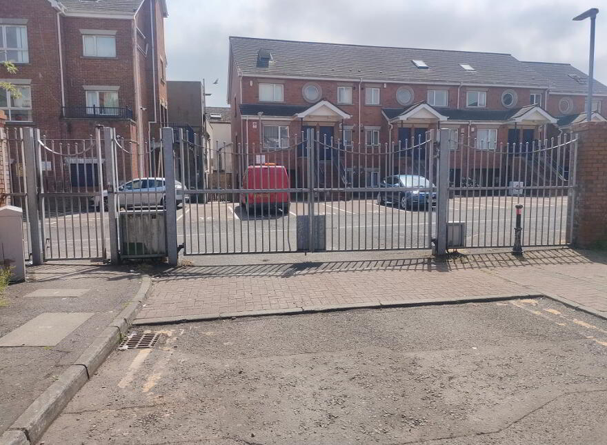 Apt 26 Fitzwilliam Square, Rugby Avenue, Belfast, BT7 1JH