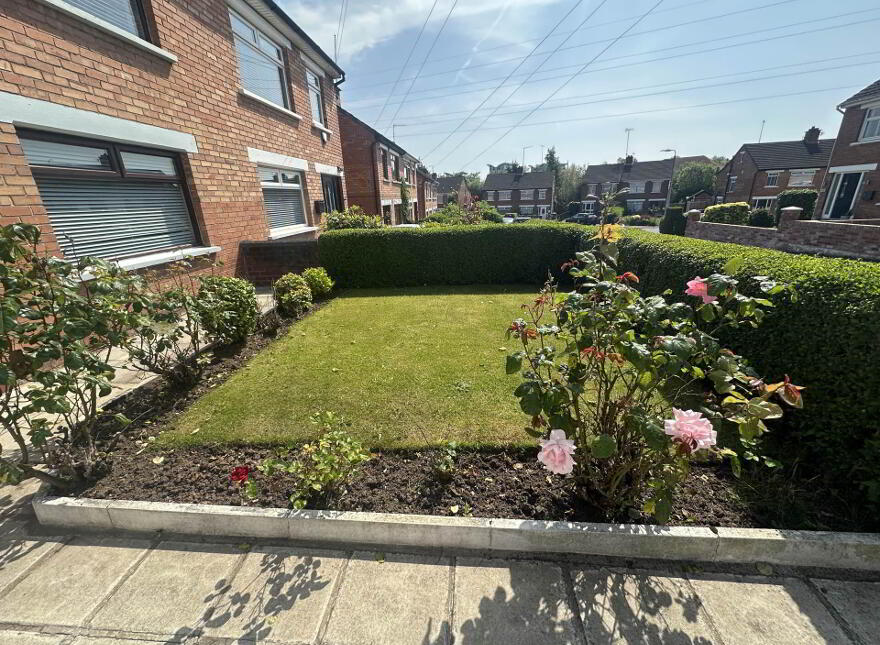 54 Mooreland Park, Belfast, BT11 9AZ