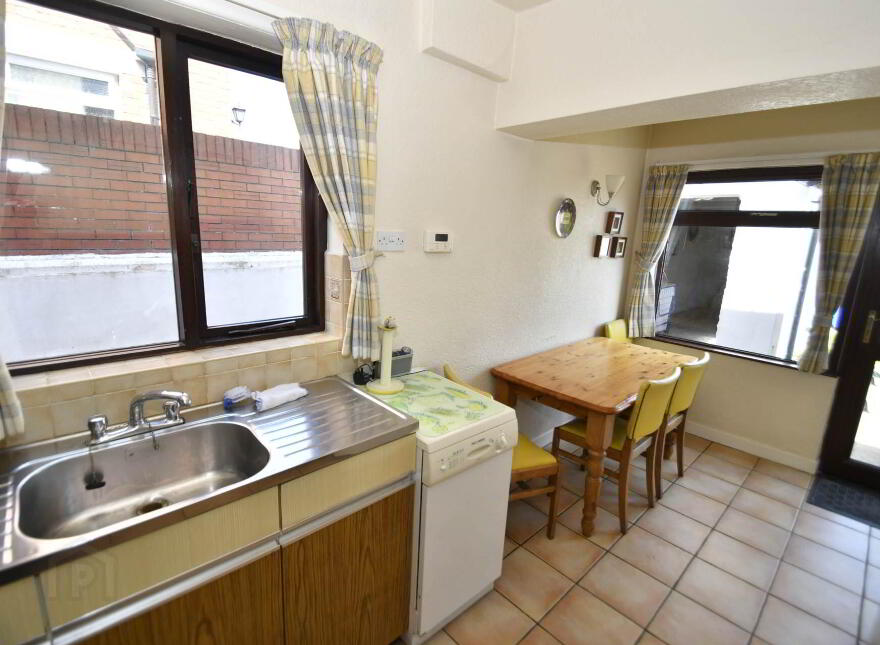54 Mooreland Park, Belfast, BT11 9AZ