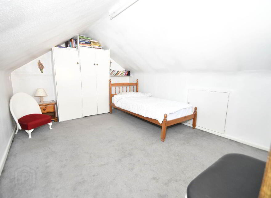 54 Mooreland Park, Belfast, BT11 9AZ