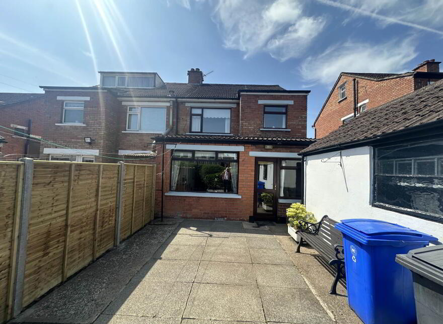 54 Mooreland Park, Belfast, BT11 9AZ