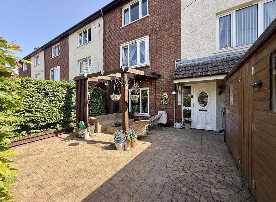 3 Braeside Grove, Braniel, Belfast, BT5 7JX