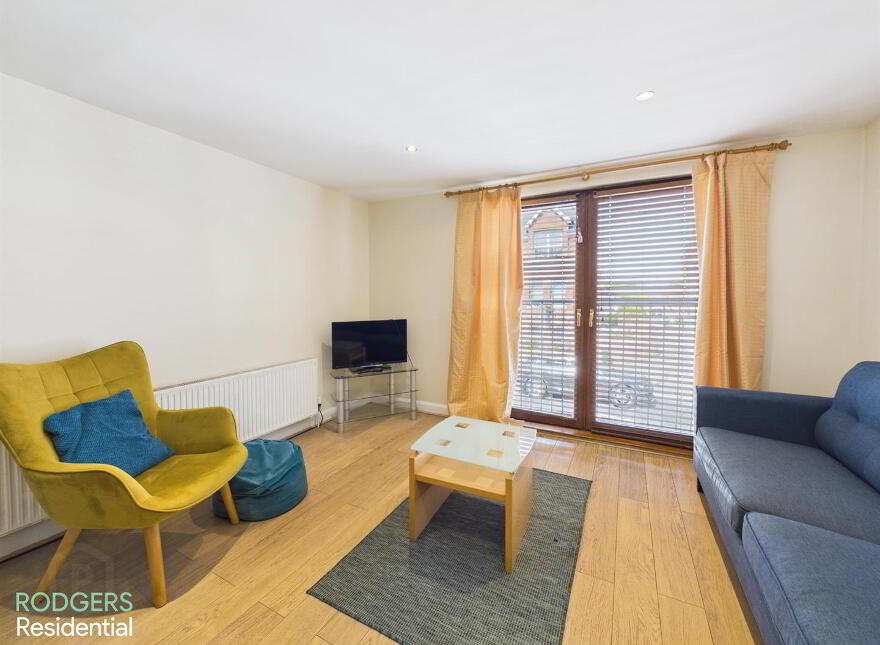 Apt 7, Elm Court, Beersbridge Road, Belfast, BT5 5DS