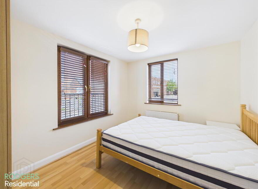 Apt 7, Elm Court, Beersbridge Road, Belfast, BT5 5DS