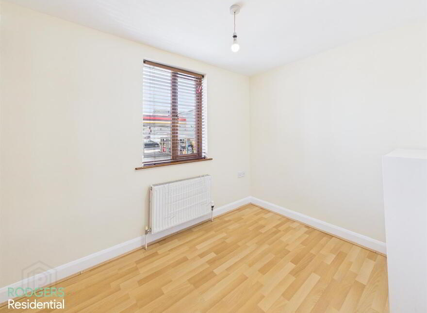 Apt 7, Elm Court, Beersbridge Road, Belfast, BT5 5DS