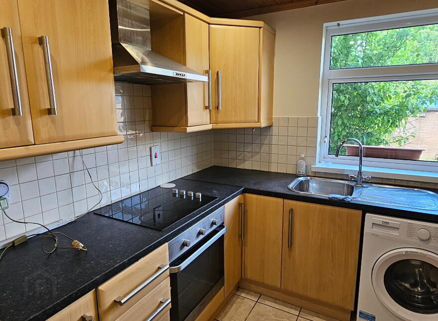 1 The Flats, Rashee Road, Ballyclare, BT39 9HR