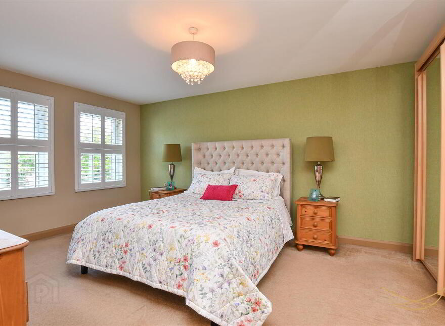 68 Kingsmoss Road, Newtownabbey, BT36 4TN