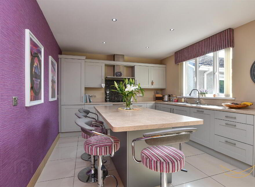 68 Kingsmoss Road, Newtownabbey, BT36 4TN