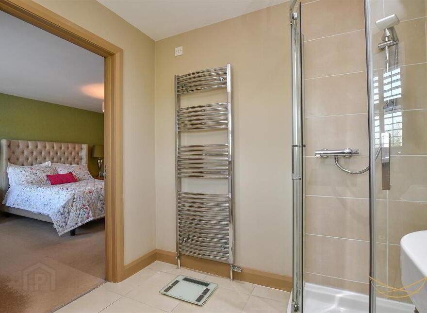 68 Kingsmoss Road, Newtownabbey, BT36 4TN
