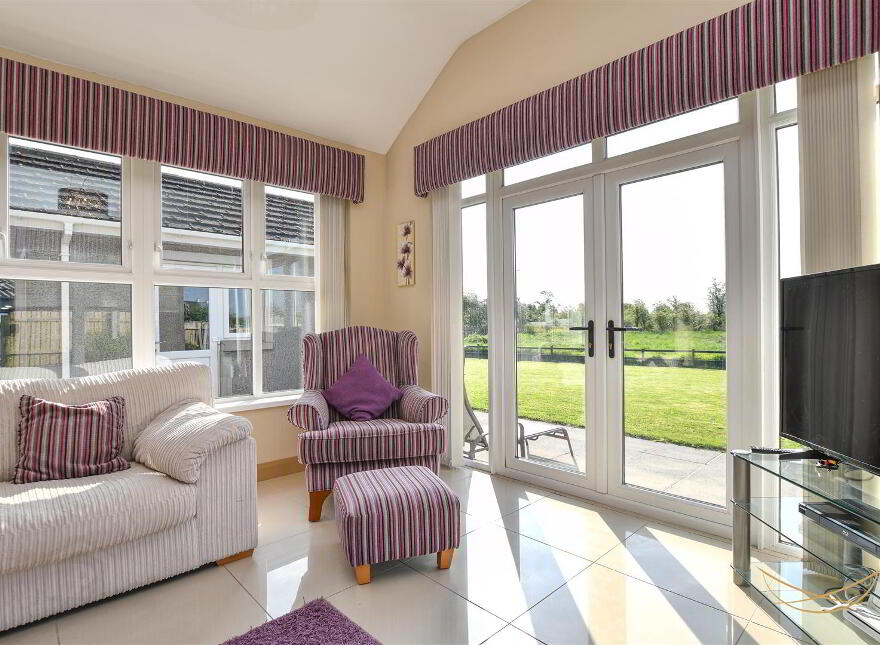 68 Kingsmoss Road, Newtownabbey, BT36 4TN