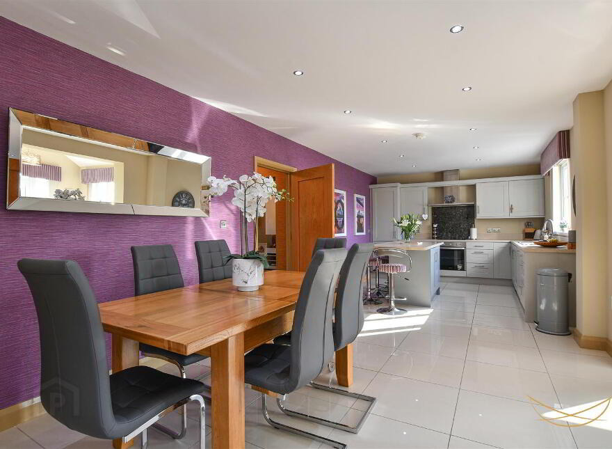 68 Kingsmoss Road, Newtownabbey, BT36 4TN