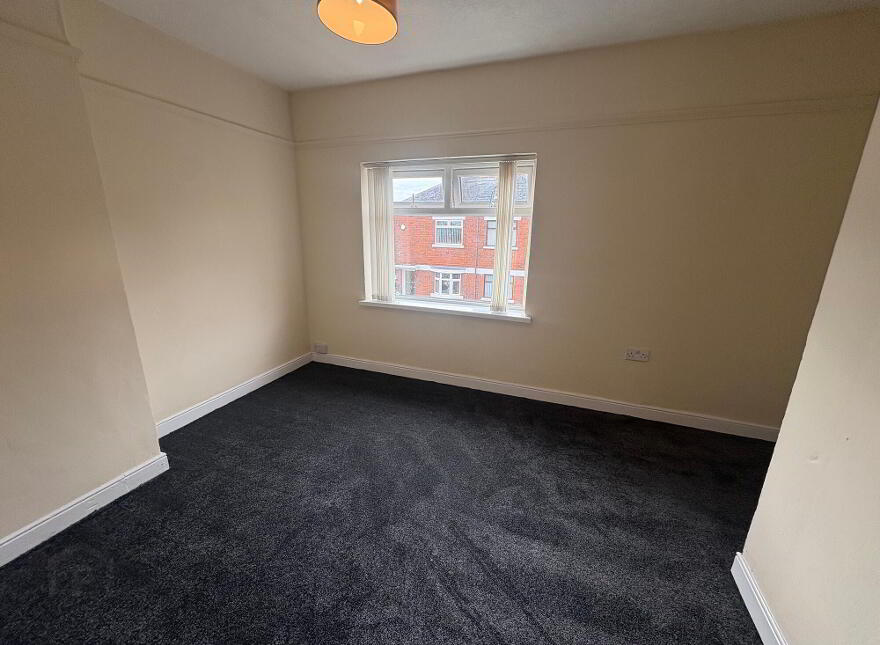 19 Dhu Varren Park, Belfast, BT13 3FH
