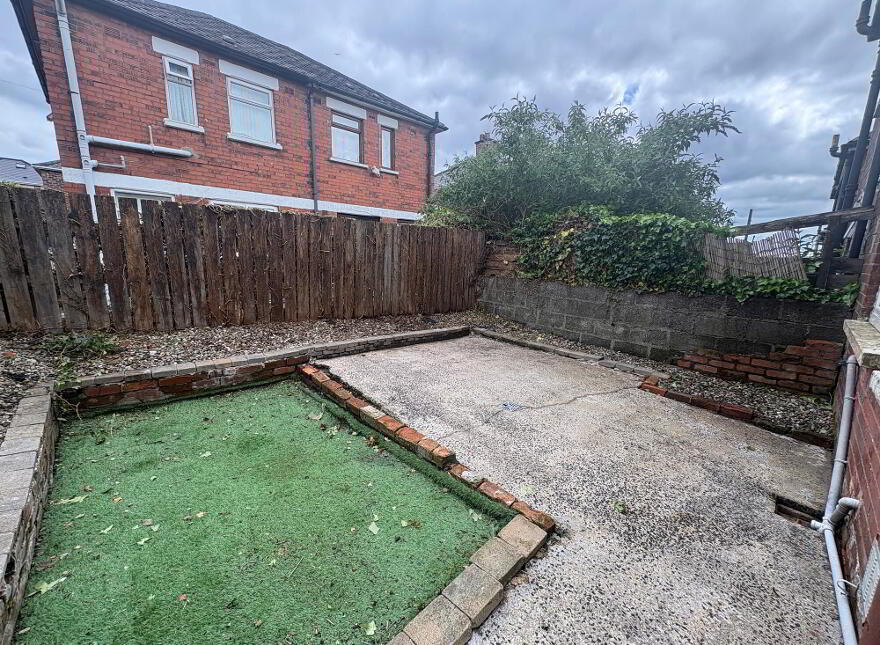 19 Dhu Varren Park, Belfast, BT13 3FH