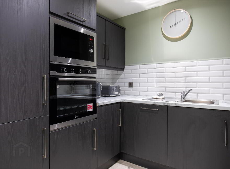 Apartment 17 South Studios 85 Tate's Avenue, Belfast, BT9 7BS