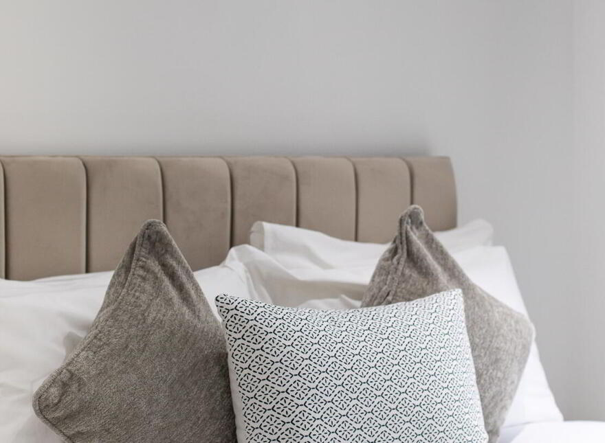 Apartment 17 South Studios 85 Tate's Avenue, Belfast, BT9 7BS