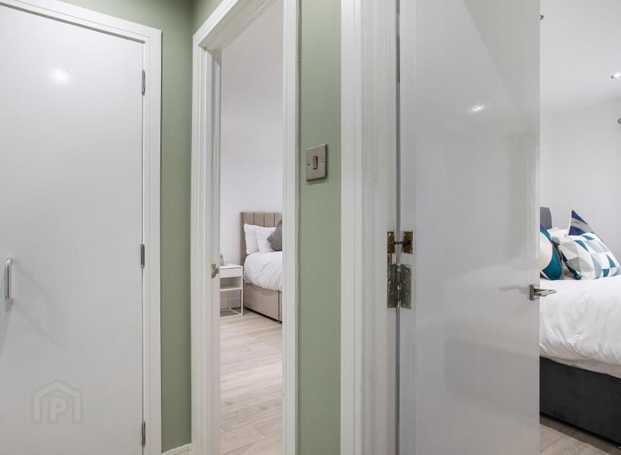 Apartment 17 South Studios 85 Tate's Avenue, Belfast, BT9 7BS