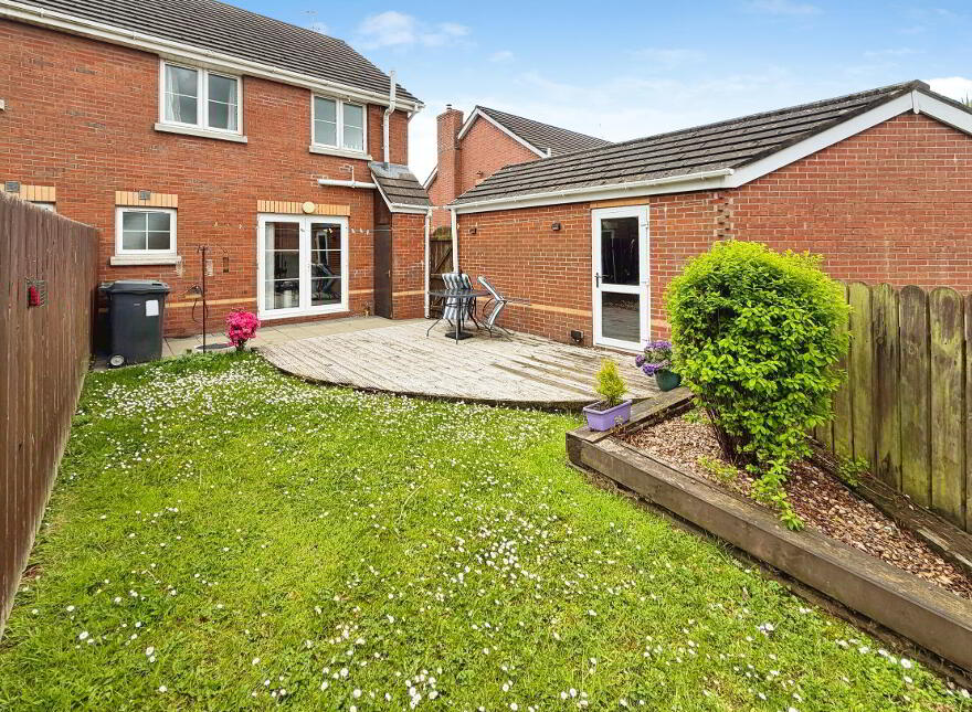 234 Glenwood Court, Lisburn, BT28 3UF