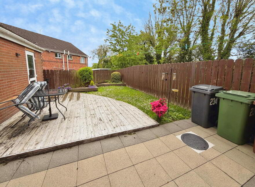 234 Glenwood Court, Lisburn, BT28 3UF