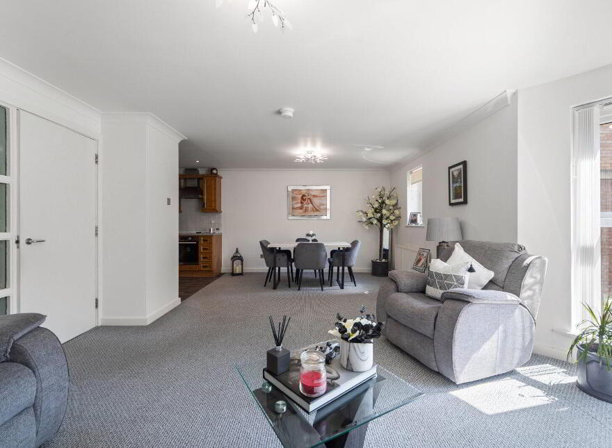 Apartment 27 Park Royal, 841F Lisburn Road, Belfast, BT9 7GY