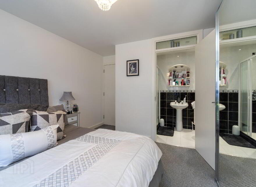Apartment 27 Park Royal, 841F Lisburn Road, Belfast, BT9 7GY