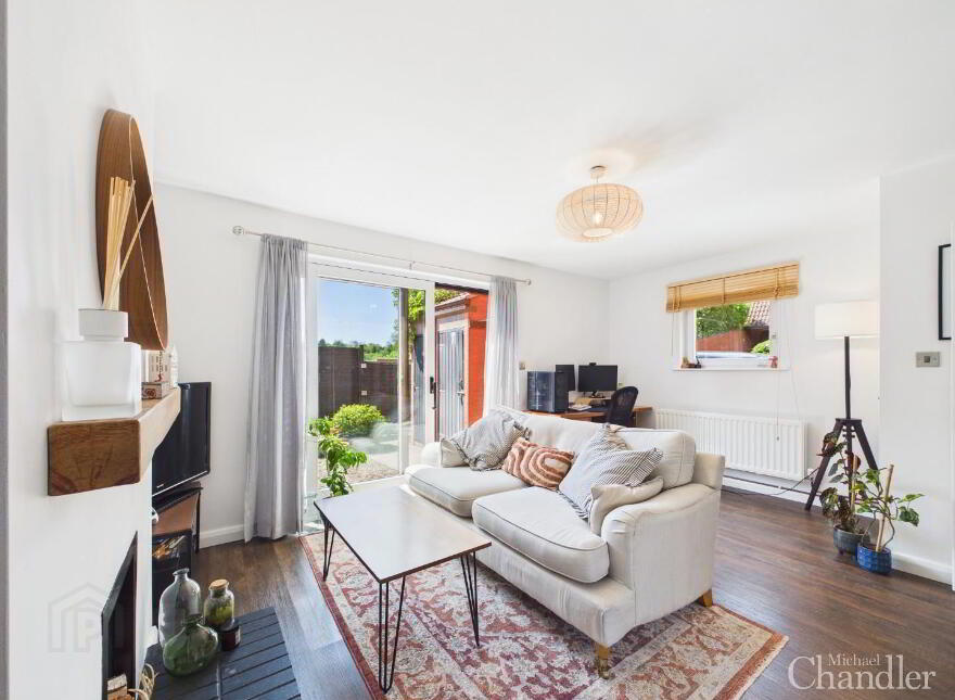 2 Village Court, Belfast, BT8 7XJ