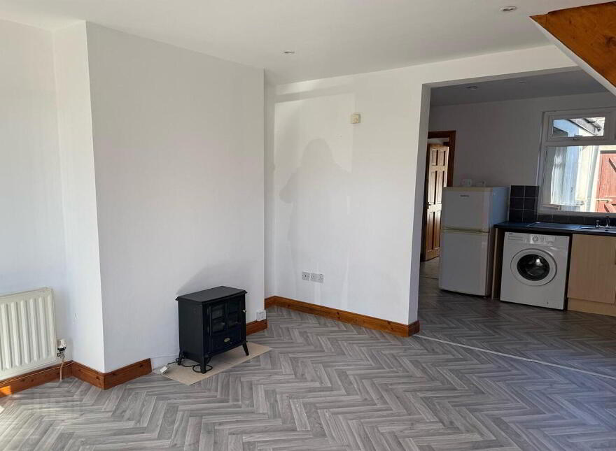 46 Bloomfield Street, Belfast, BT5 5AU