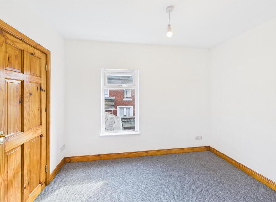 46 Bloomfield Street, Belfast, BT5 5AU