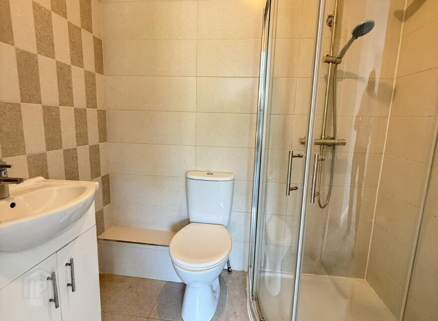 21 Causeway Meadows, Lisburn, BT28 2GD