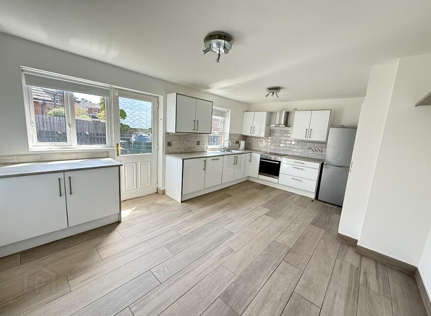 21 Causeway Meadows, Lisburn, BT28 2GD