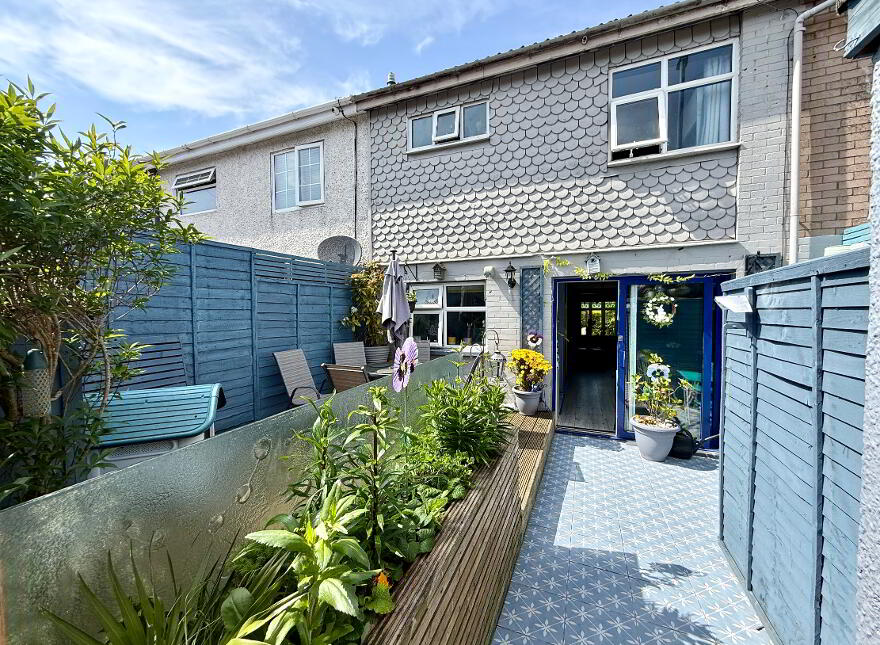 18 Meadowview Crescent, Derry, BT48 0JD