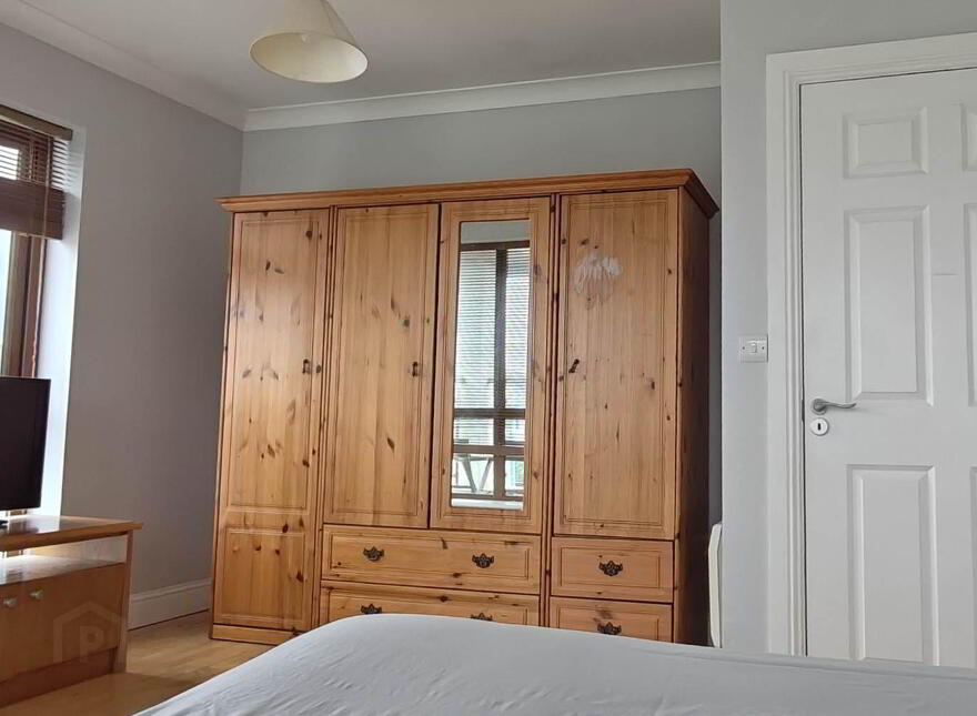 Apartment 4 Carraig Na Nóg, Barna Village Centre, Seapoint, Barna, H91W7E2