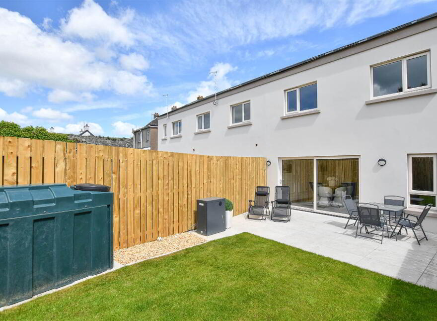 FISHERMANS ROW, 6 Fishermans Row, Downpatrick, Killough, BT30 7QP