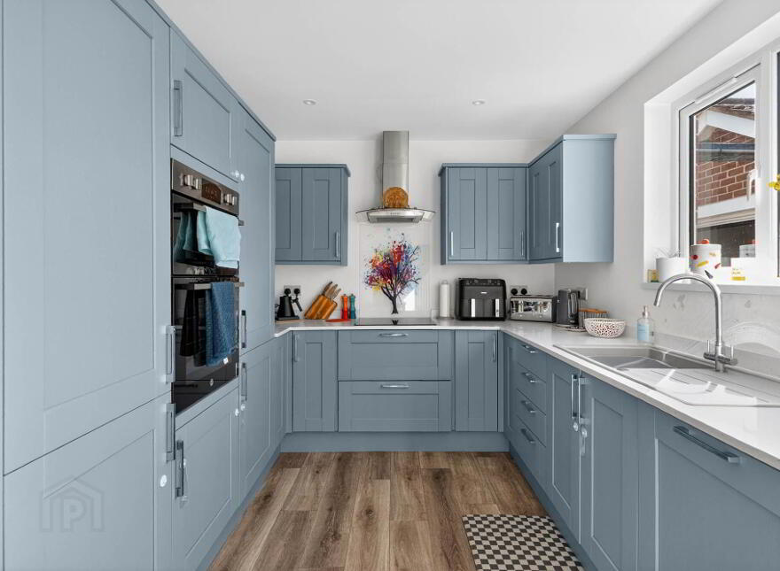 17 Cloverhill Avenue, Lisburn, BT27 5HW